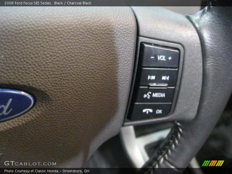 Black / Charcoal Black 2008 Ford Focus SES Sedan