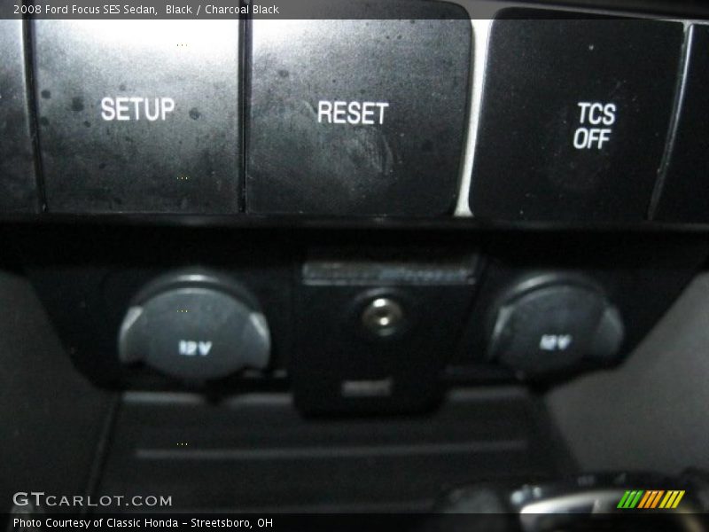 Black / Charcoal Black 2008 Ford Focus SES Sedan