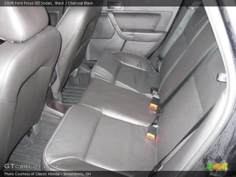 Black / Charcoal Black 2008 Ford Focus SES Sedan