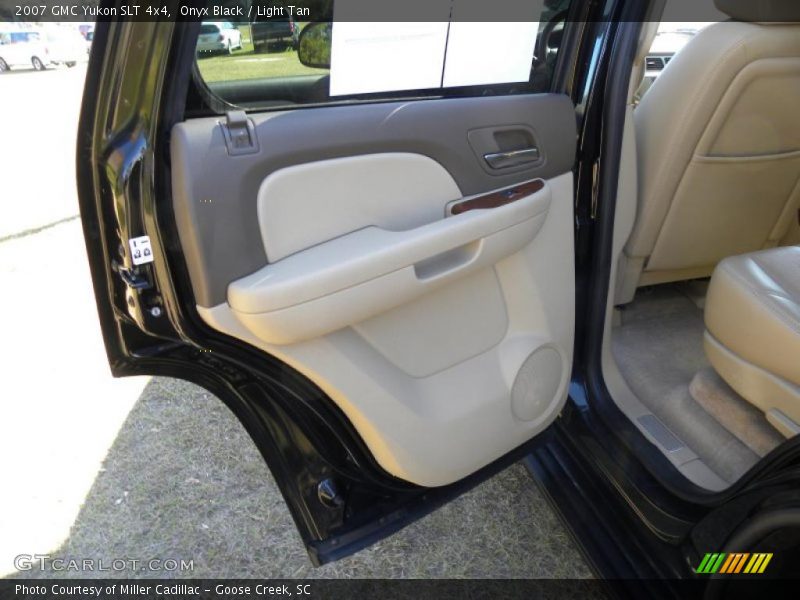 Onyx Black / Light Tan 2007 GMC Yukon SLT 4x4