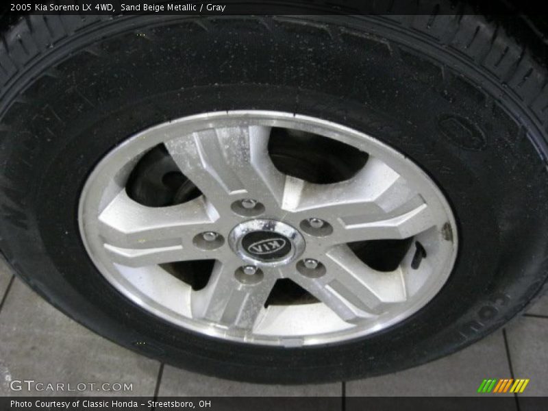Sand Beige Metallic / Gray 2005 Kia Sorento LX 4WD