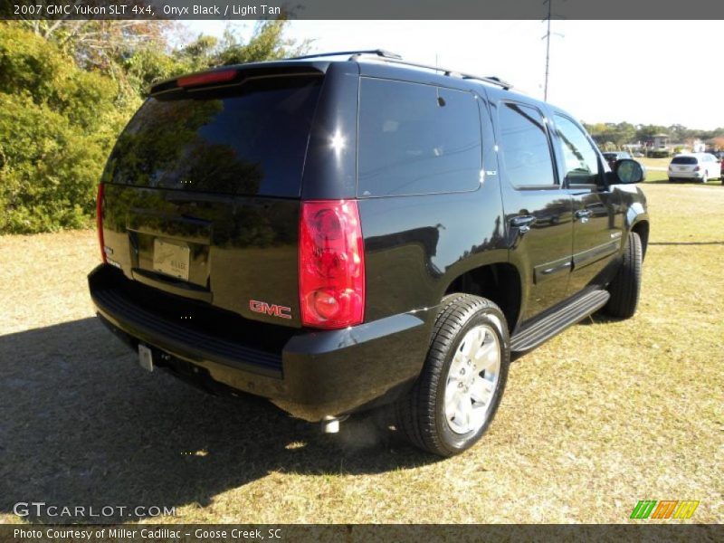 Onyx Black / Light Tan 2007 GMC Yukon SLT 4x4