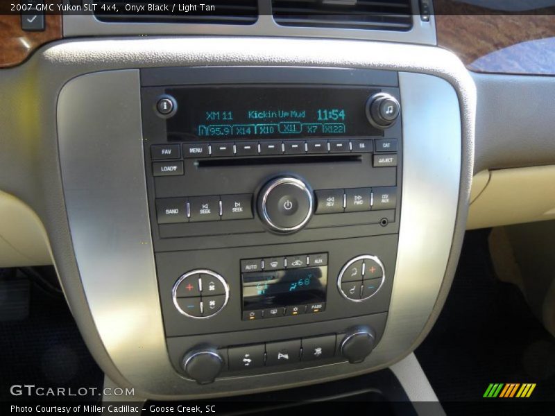 Onyx Black / Light Tan 2007 GMC Yukon SLT 4x4