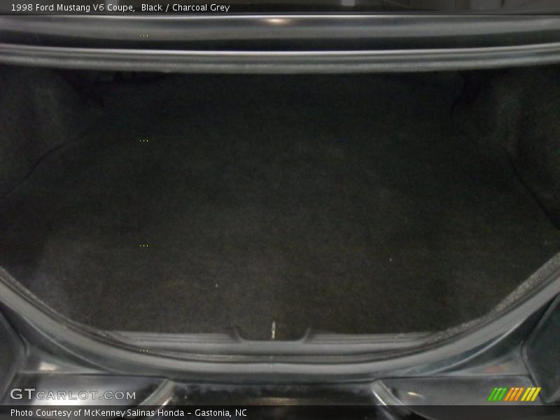 Black / Charcoal Grey 1998 Ford Mustang V6 Coupe