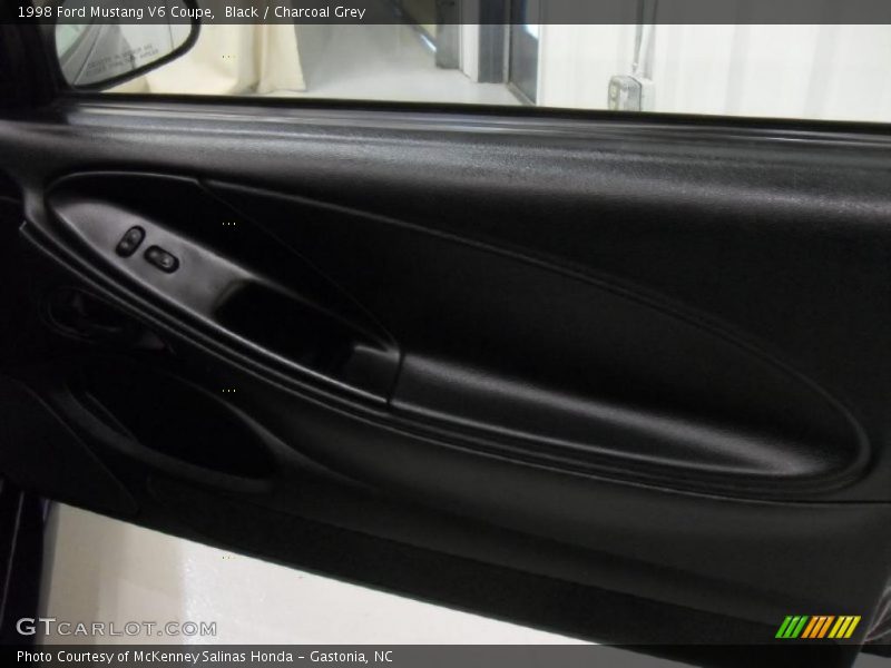 Black / Charcoal Grey 1998 Ford Mustang V6 Coupe