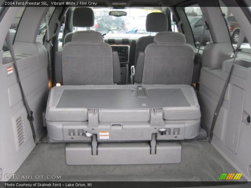  2004 Freestar SEL Trunk