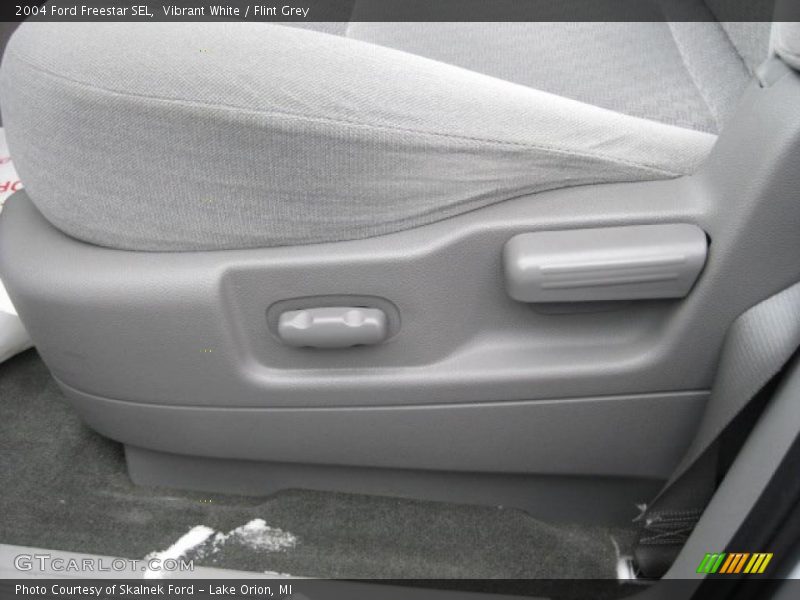 Vibrant White / Flint Grey 2004 Ford Freestar SEL