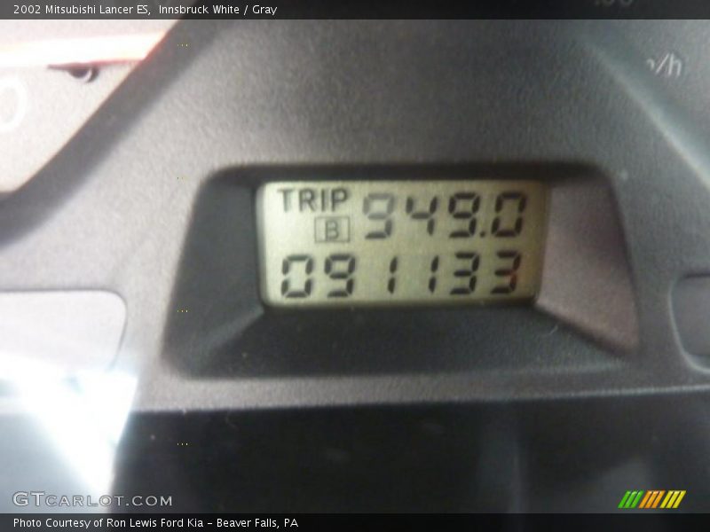 Innsbruck White / Gray 2002 Mitsubishi Lancer ES