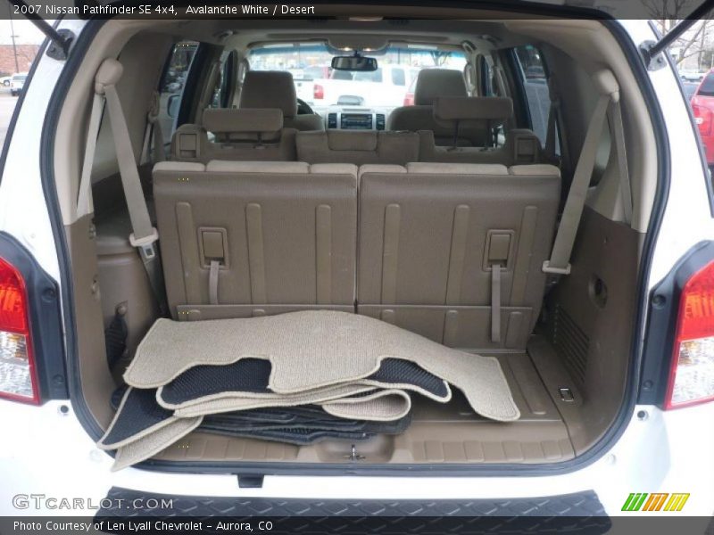Avalanche White / Desert 2007 Nissan Pathfinder SE 4x4