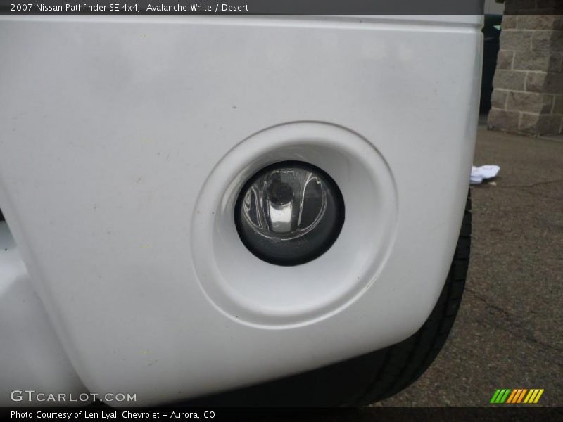 Avalanche White / Desert 2007 Nissan Pathfinder SE 4x4