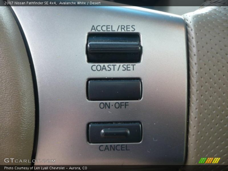 Avalanche White / Desert 2007 Nissan Pathfinder SE 4x4