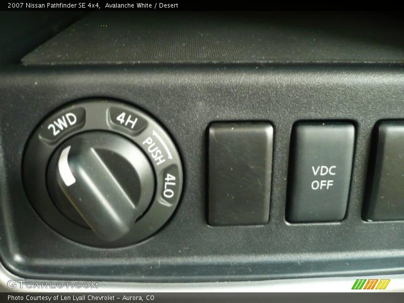 Avalanche White / Desert 2007 Nissan Pathfinder SE 4x4