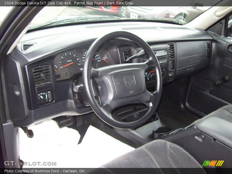 Patriot Blue Pearl / Dark Slate Gray 2004 Dodge Dakota SXT Club Cab 4x4