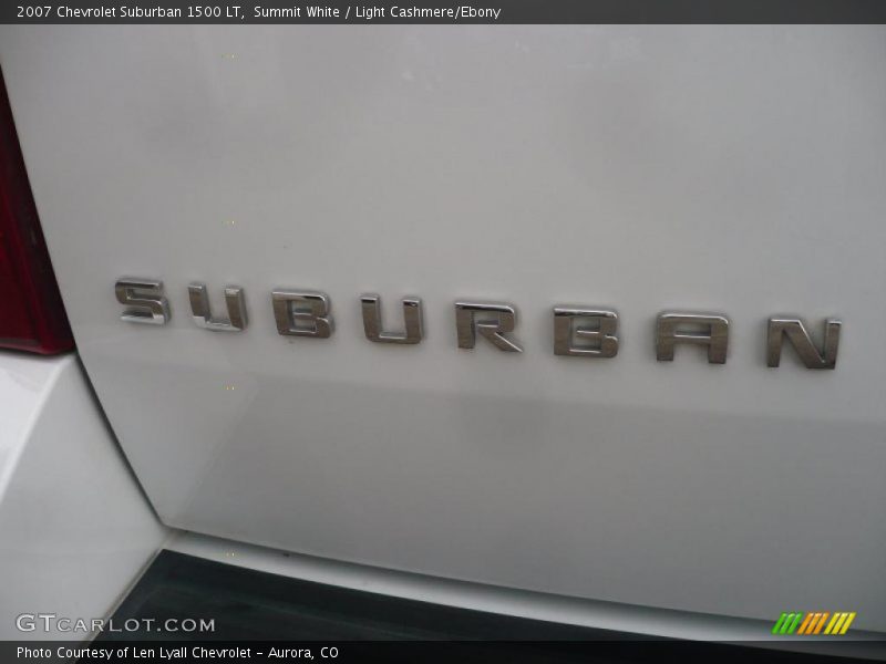  2007 Suburban 1500 LT Logo