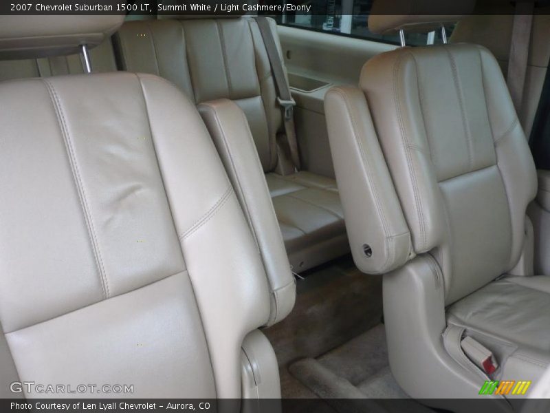  2007 Suburban 1500 LT Light Cashmere/Ebony Interior