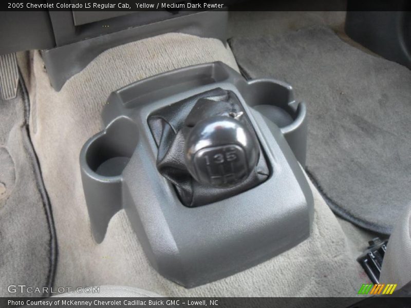  2005 Colorado LS Regular Cab 5 Speed Manual Shifter