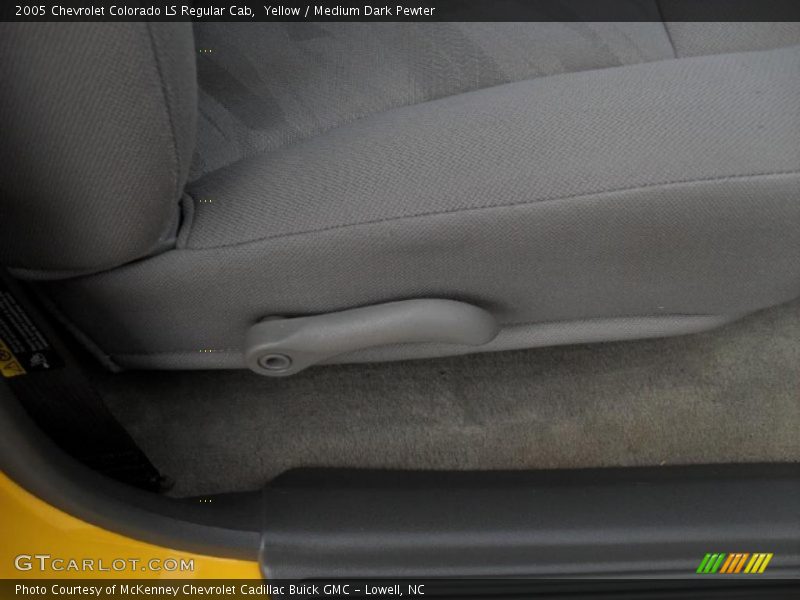 Yellow / Medium Dark Pewter 2005 Chevrolet Colorado LS Regular Cab