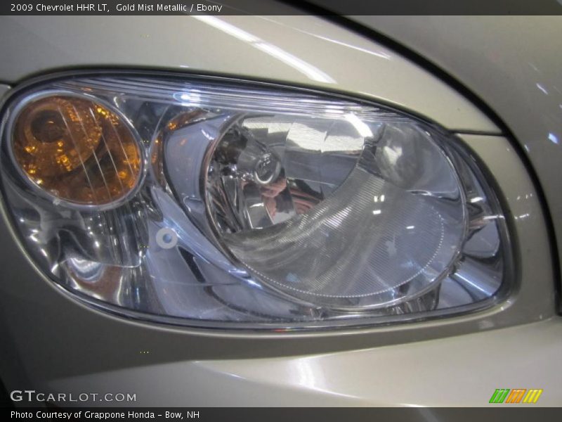 Gold Mist Metallic / Ebony 2009 Chevrolet HHR LT