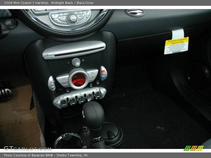 Midnight Black / Black/Grey 2009 Mini Cooper S Hardtop