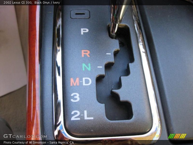 Black Onyx / Ivory 2002 Lexus GS 300