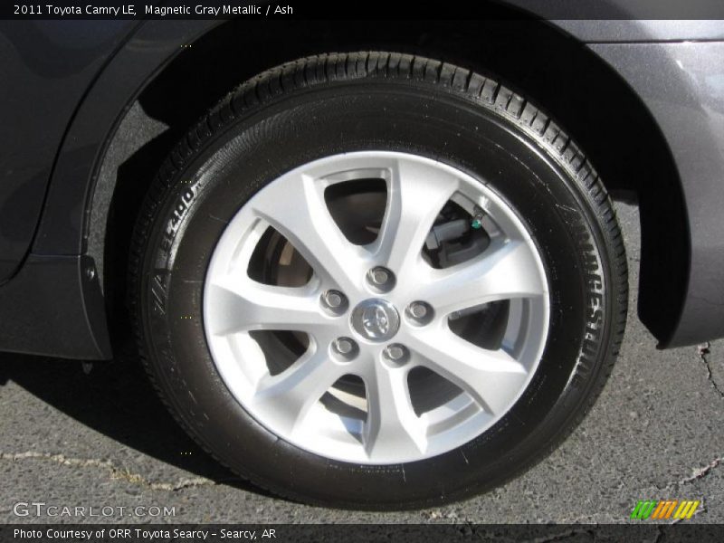 Magnetic Gray Metallic / Ash 2011 Toyota Camry LE