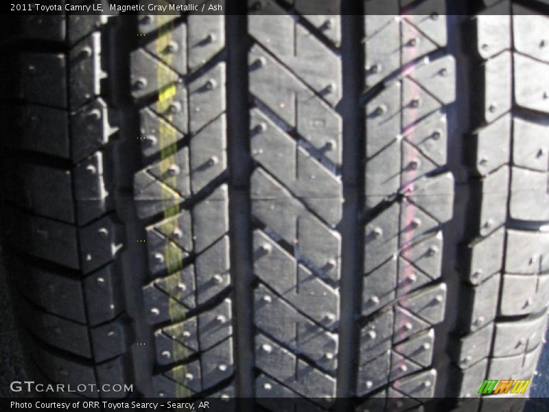 Magnetic Gray Metallic / Ash 2011 Toyota Camry LE