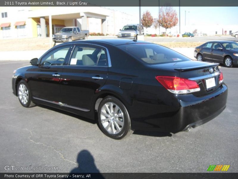 Black / Light Gray 2011 Toyota Avalon Limited