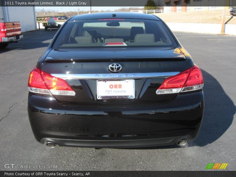 Black / Light Gray 2011 Toyota Avalon Limited