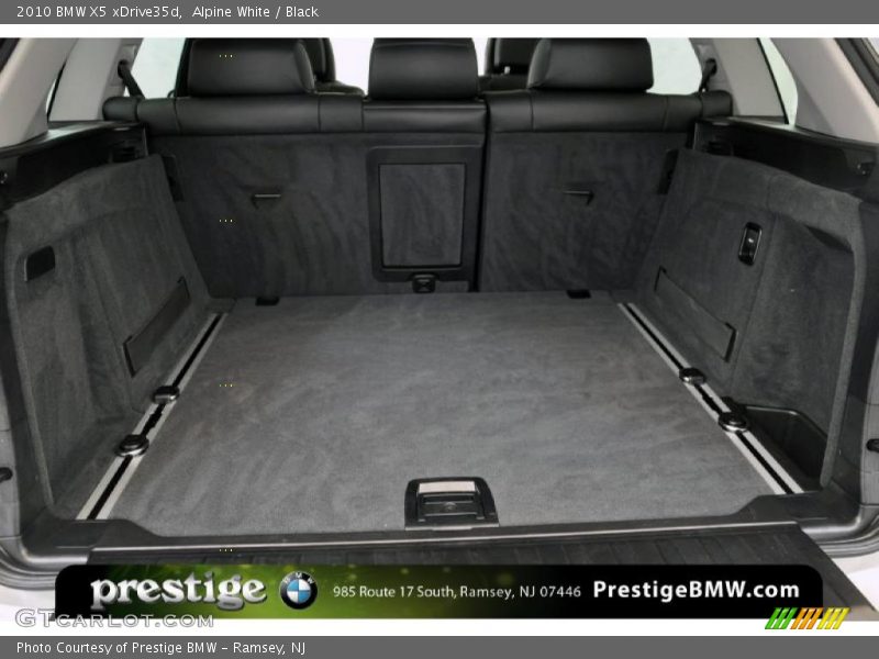 Alpine White / Black 2010 BMW X5 xDrive35d