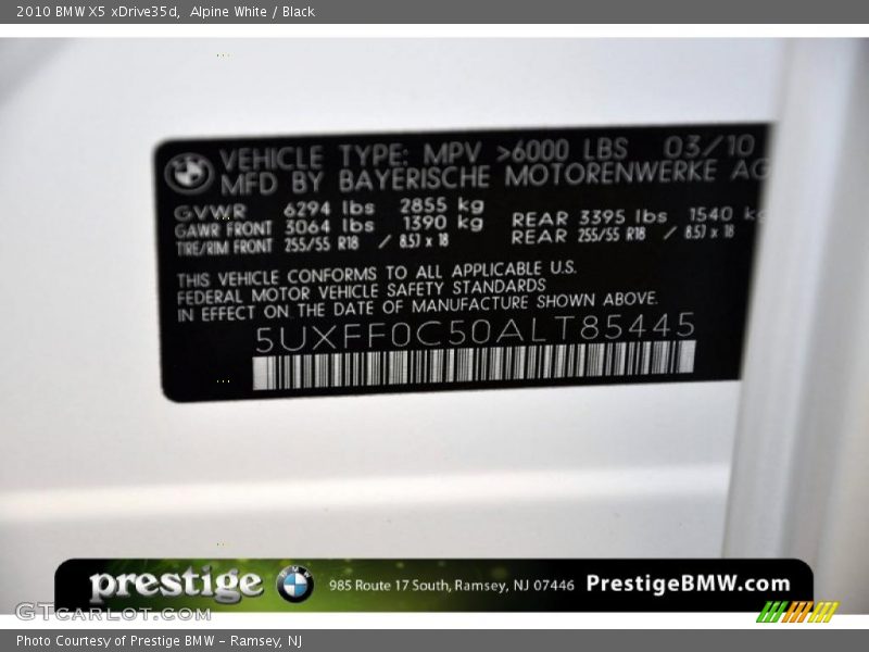Alpine White / Black 2010 BMW X5 xDrive35d