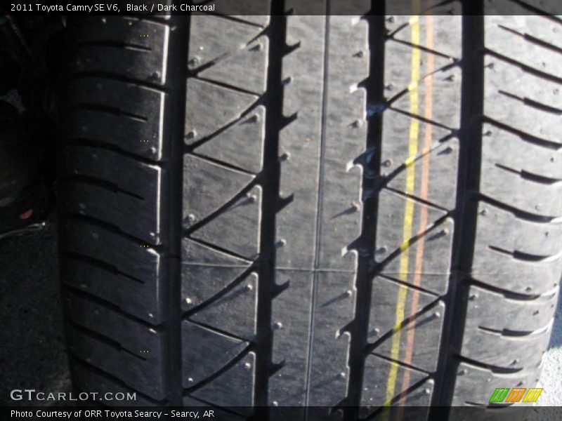 Black / Dark Charcoal 2011 Toyota Camry SE V6