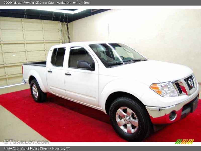 Avalanche White / Steel 2009 Nissan Frontier SE Crew Cab