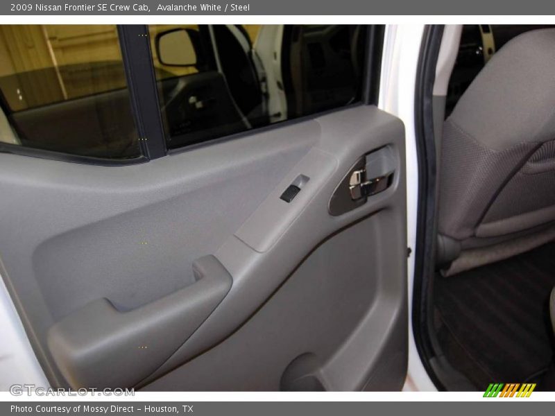 Avalanche White / Steel 2009 Nissan Frontier SE Crew Cab