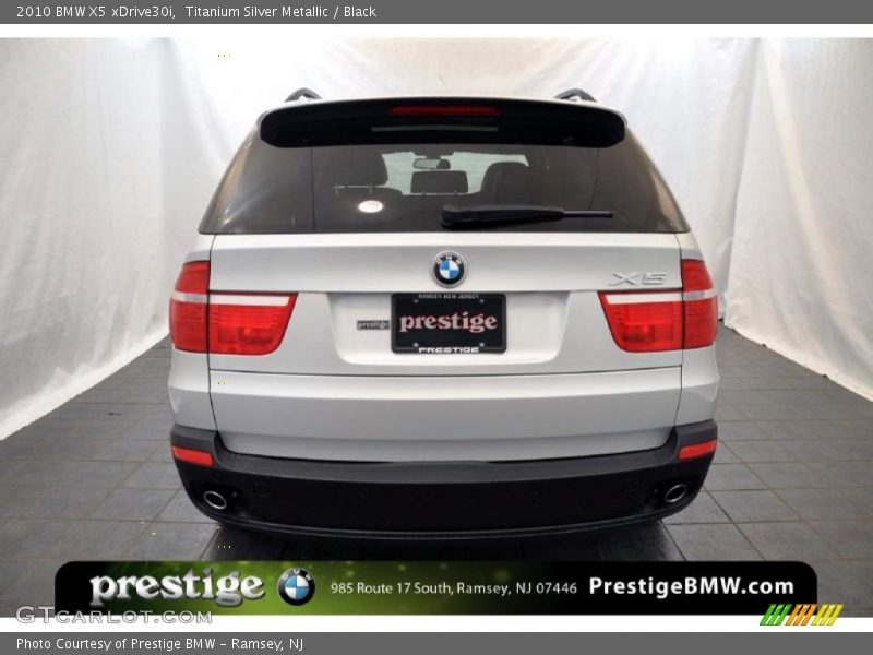 Titanium Silver Metallic / Black 2010 BMW X5 xDrive30i