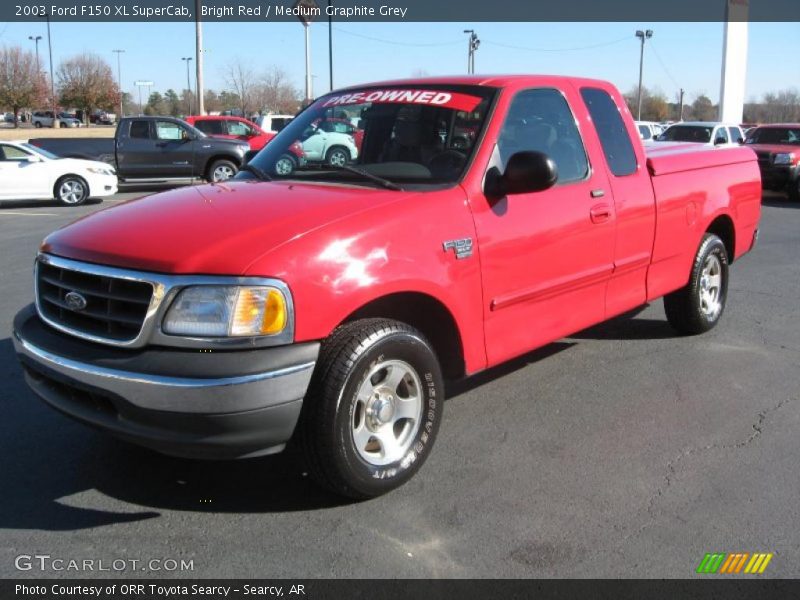 Front 3/4 View of 2003 F150 XL SuperCab