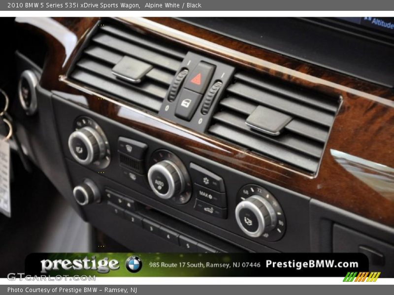Alpine White / Black 2010 BMW 5 Series 535i xDrive Sports Wagon