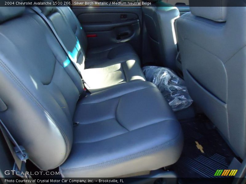 Silver Birch Metallic / Medium Neutral Beige 2004 Chevrolet Avalanche 1500 Z66
