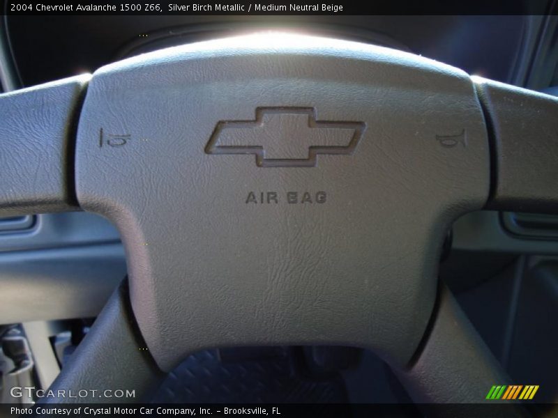 Silver Birch Metallic / Medium Neutral Beige 2004 Chevrolet Avalanche 1500 Z66