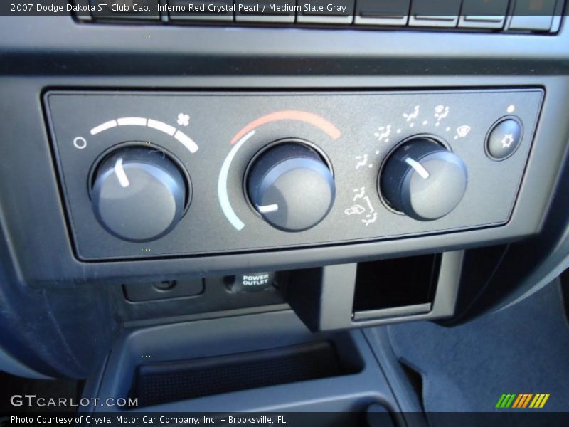 Inferno Red Crystal Pearl / Medium Slate Gray 2007 Dodge Dakota ST Club Cab