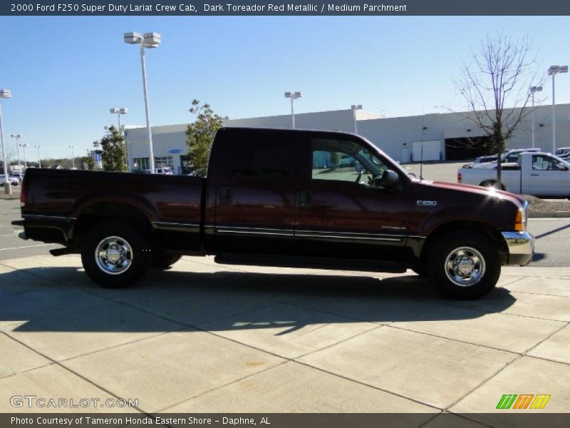 Dark Toreador Red Metallic / Medium Parchment 2000 Ford F250 Super Duty Lariat Crew Cab