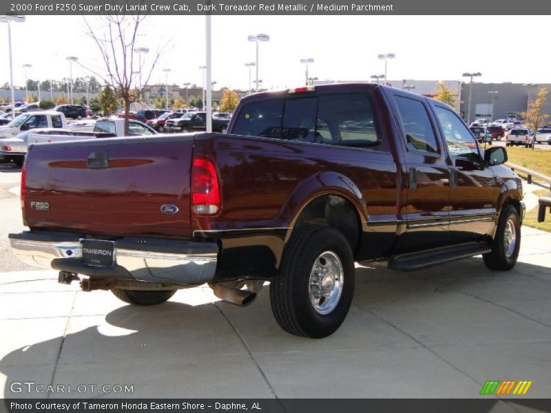 Dark Toreador Red Metallic / Medium Parchment 2000 Ford F250 Super Duty Lariat Crew Cab