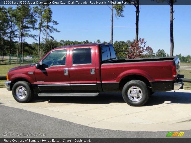 Dark Toreador Red Metallic / Medium Parchment 2000 Ford F250 Super Duty Lariat Crew Cab