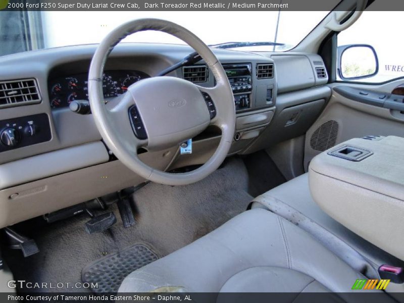 Dark Toreador Red Metallic / Medium Parchment 2000 Ford F250 Super Duty Lariat Crew Cab