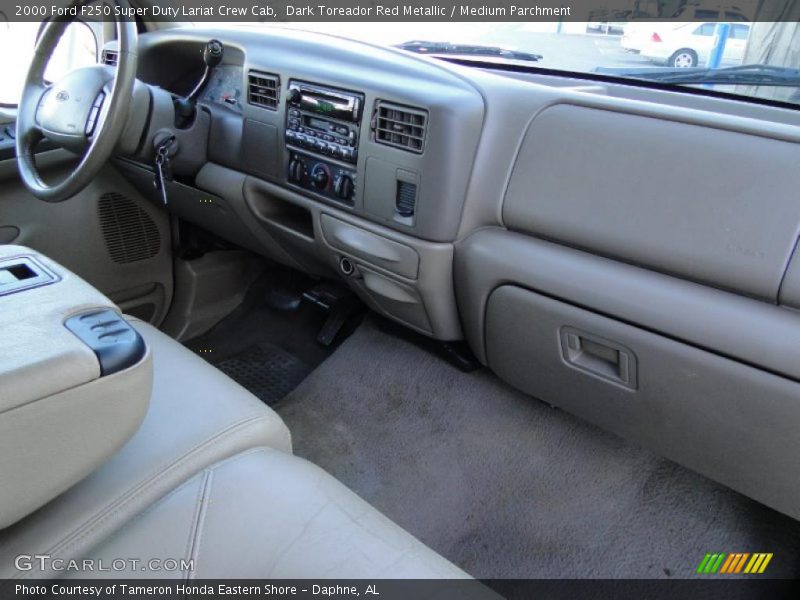 Dark Toreador Red Metallic / Medium Parchment 2000 Ford F250 Super Duty Lariat Crew Cab