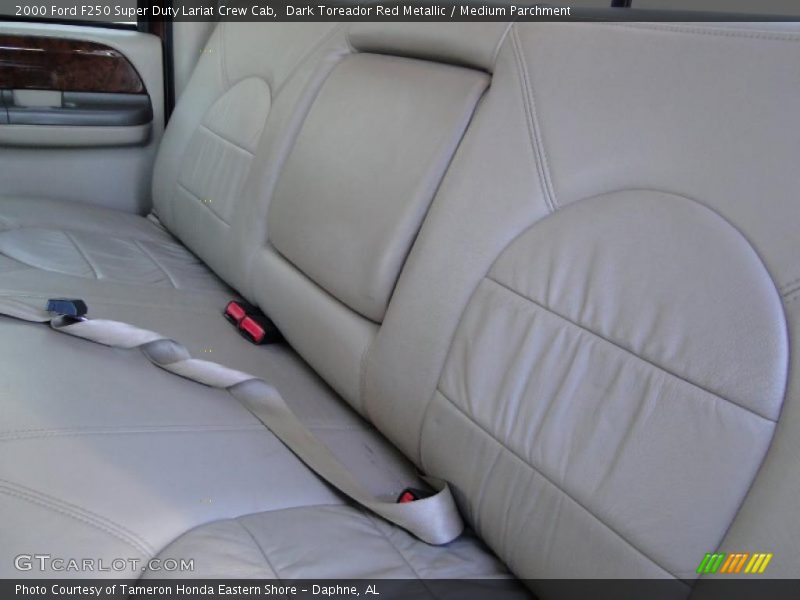 Dark Toreador Red Metallic / Medium Parchment 2000 Ford F250 Super Duty Lariat Crew Cab