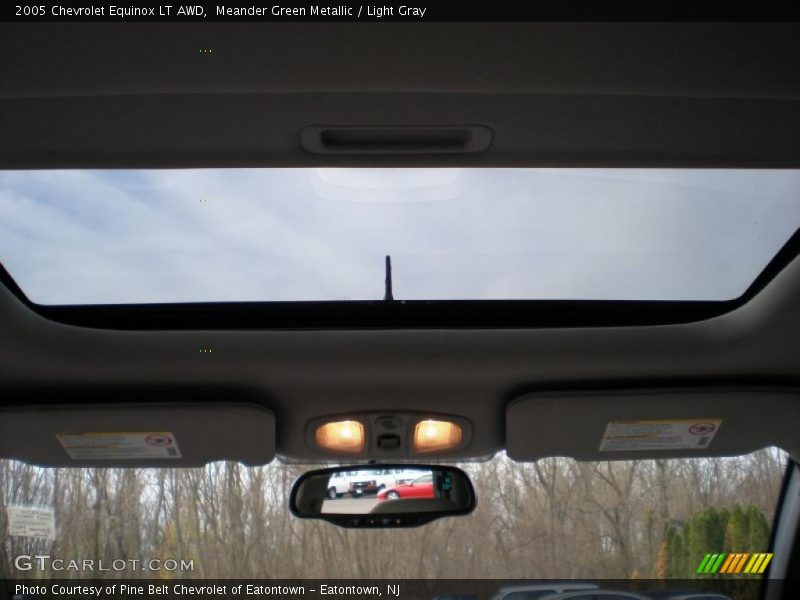 Meander Green Metallic / Light Gray 2005 Chevrolet Equinox LT AWD