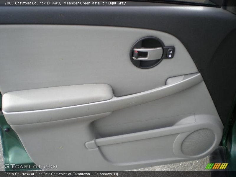Meander Green Metallic / Light Gray 2005 Chevrolet Equinox LT AWD
