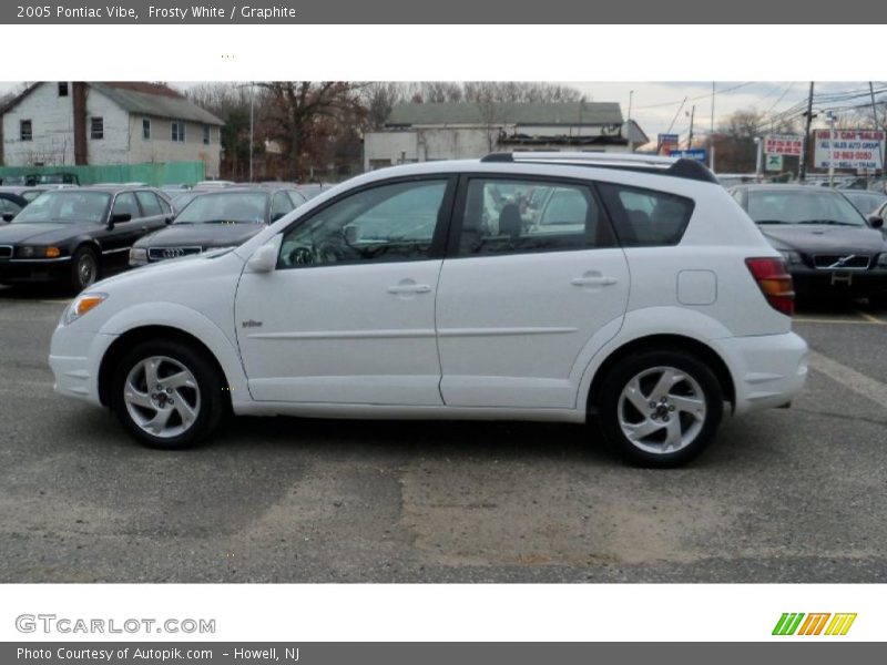 Frosty White / Graphite 2005 Pontiac Vibe