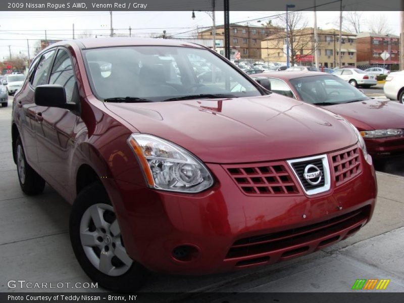 Venom Red / Gray 2009 Nissan Rogue S AWD
