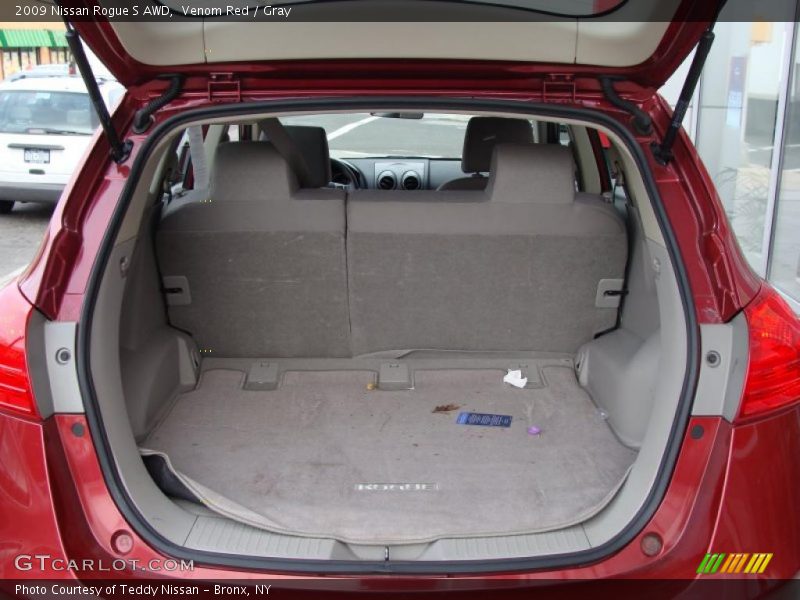 Venom Red / Gray 2009 Nissan Rogue S AWD